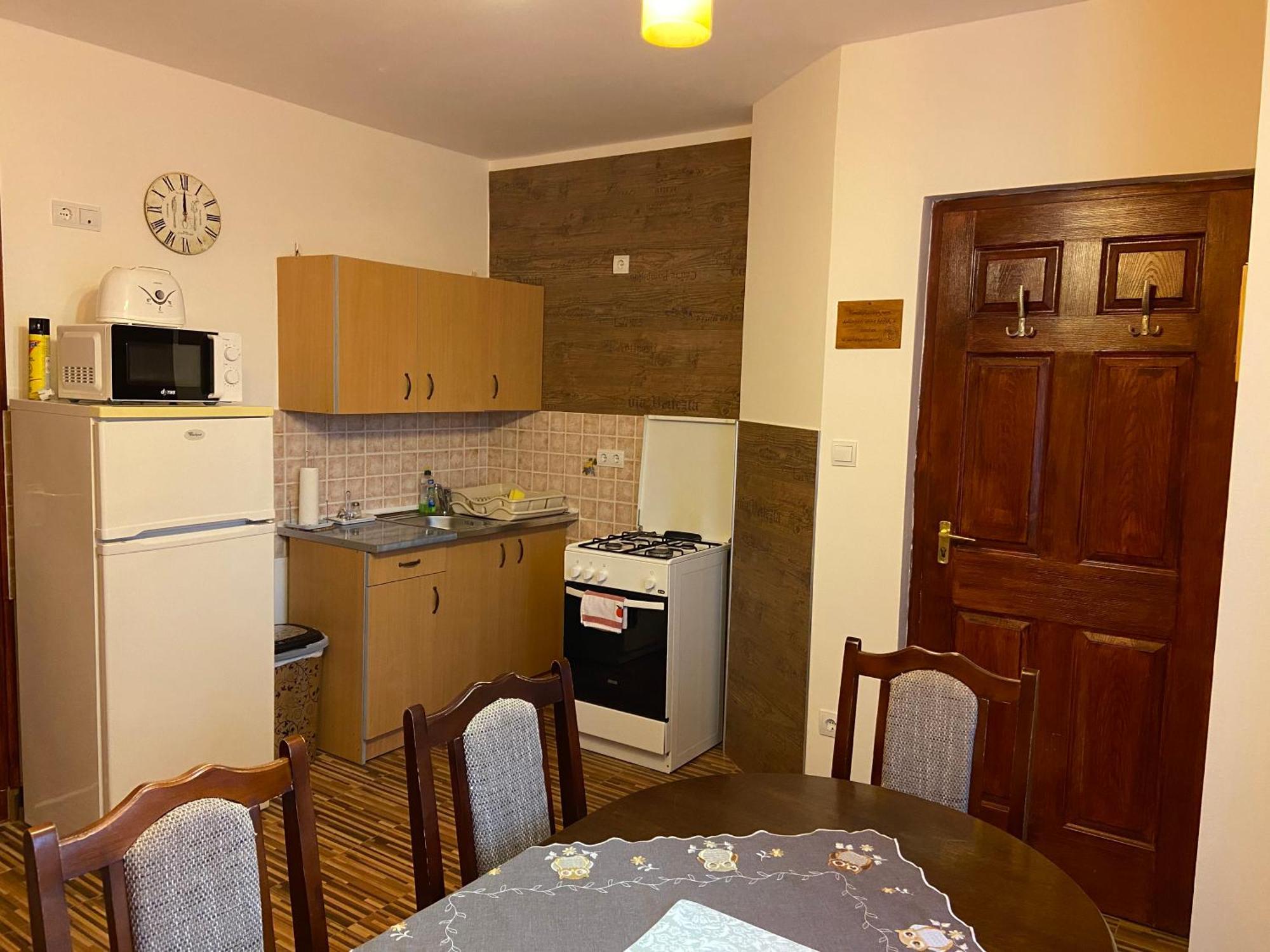 Demjén Vadrozsa Vendeghaz-Apartman מראה חיצוני תמונה
